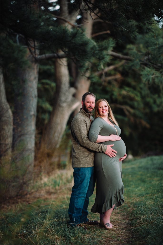 Cheyenne maternity session in park